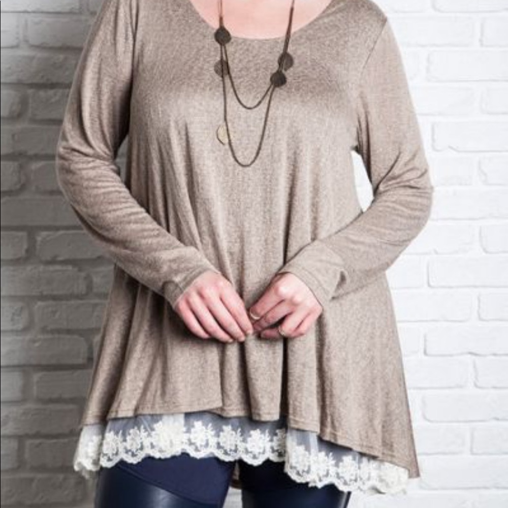 NEW Umgee Lace Detail Long Sleeve Top